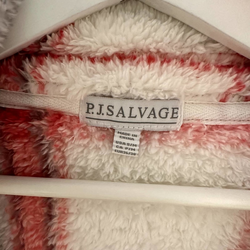 NWT PJ Salvage Women's  plush cozy Shacket Size Small/ Medium - Picture 5 of 10